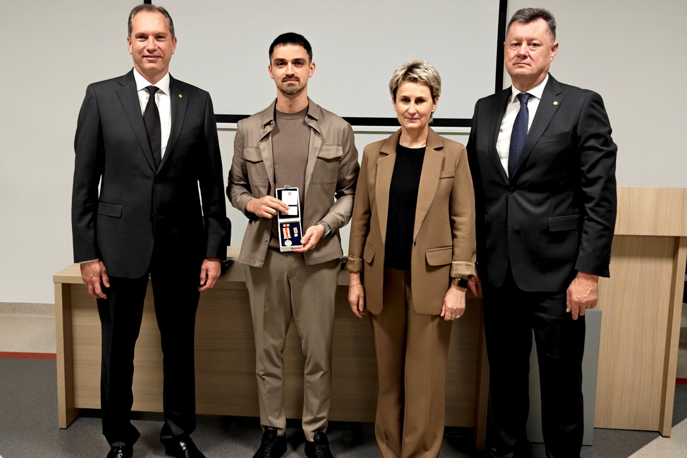 2025 m. spalio 23 d. VTMT teismo medicinos eksperto Daliaus Banionio apdovanojimo ceremonijos akimirka.