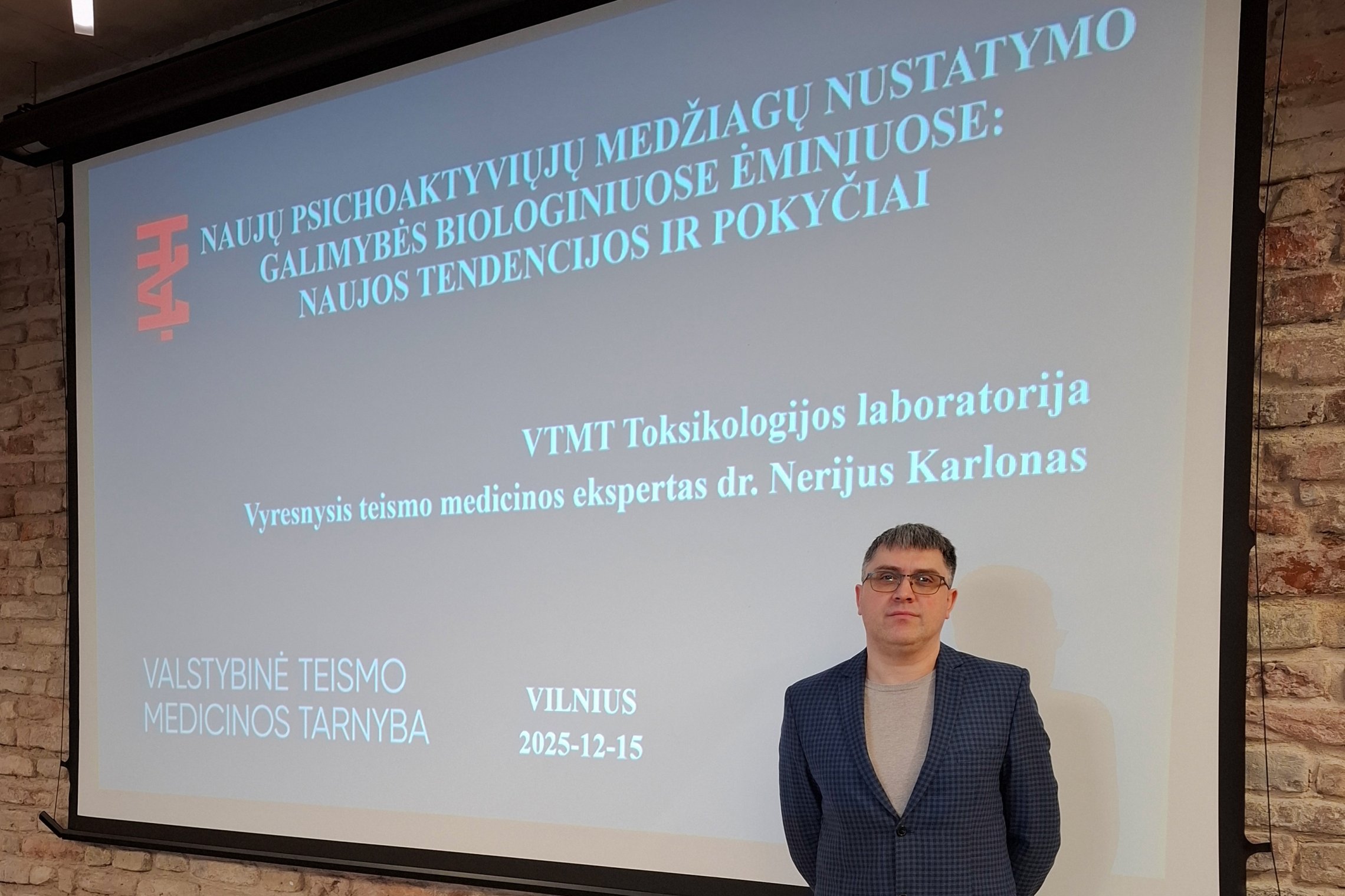2025 m. gruodžio 15 d. Vilniuje vykusio kasmetinio nacionalinio „Reitox“ tinklo ir Ankstyvojo perspėjimo sistemos (angl. EWS) tinklo ekspertų susitikimo akimirka.