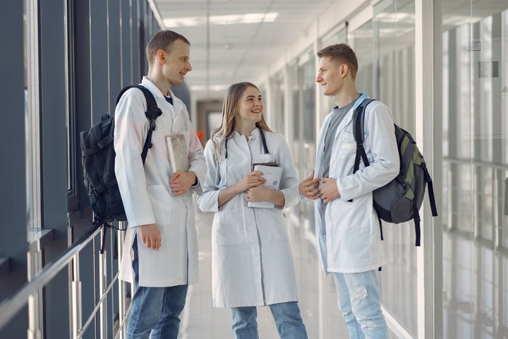 Studentai.