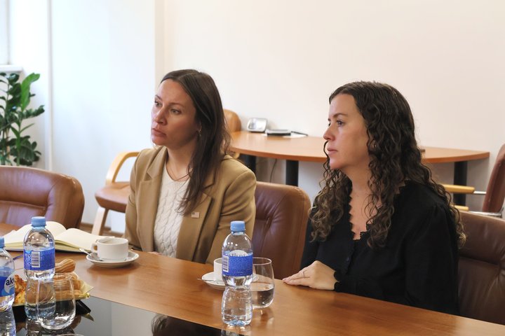 JAV ambasados vicekonsulės su komanda 2026 m. spalio 27 d. vizito VTMT akimirka.