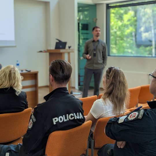 Mokymų ciklo Valstybinėje teismo medicinos tarnyboje akimirka.